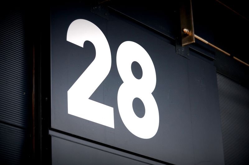 Exemple de panneau rigide numéroté (photo Pexels, à remplacer par vos réalisations)